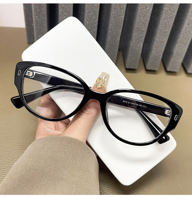 Fashionable TR90 Full-Frame Glasses