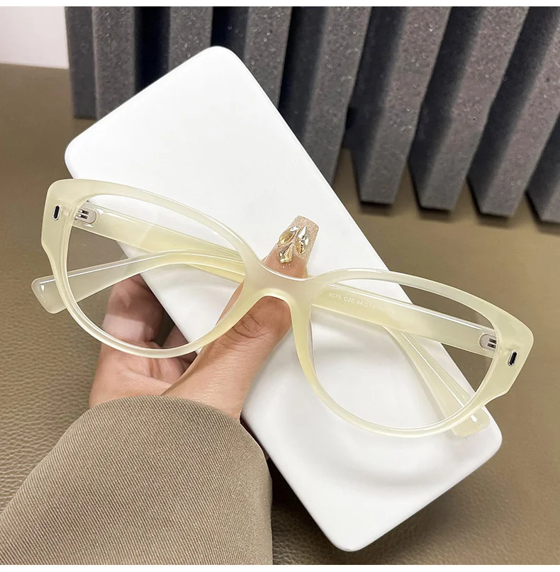 Fashionable TR90 Full-Frame Glasses