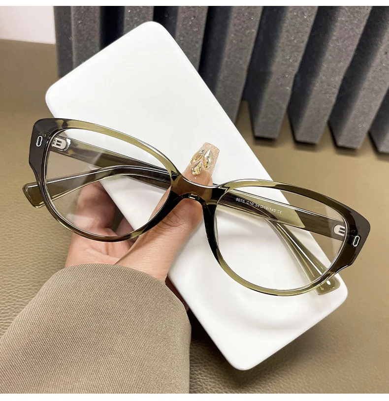 Fashionable TR90 Full-Frame Glasses